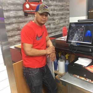 Meet your Posher, Maximo